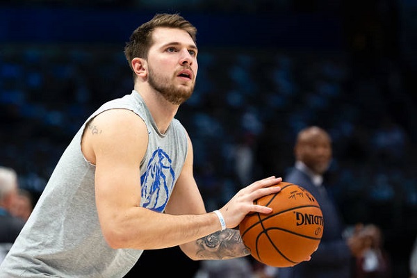 在籃球比賽中，控球者可以持球停留多久？