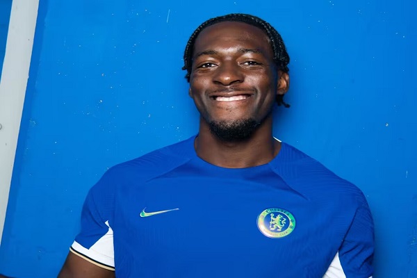 切爾西重磅引援！迪薩西加盟4500萬(wàn)，將為藍(lán)軍效力至2029年