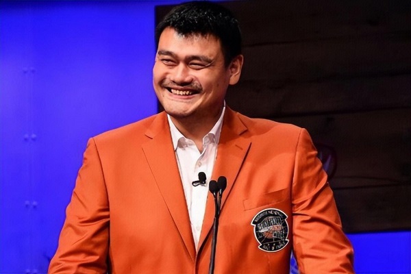 姚明如何在NBA打破東方球員的壁壘？