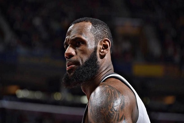 為什么詹姆斯是NBA歷史上最全面的球員之一？