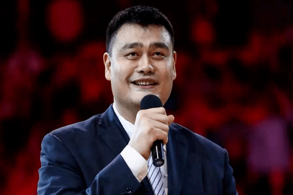 姚明在cba打了幾年？