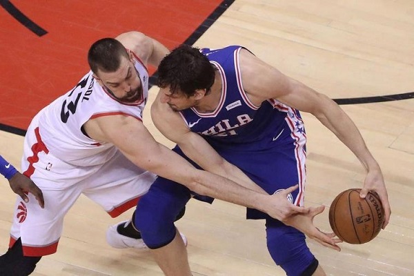 籃球技術(shù)犯規(guī)和違體犯規(guī)哪個更嚴重？